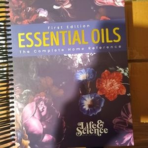 Essential oils the complete home reference book